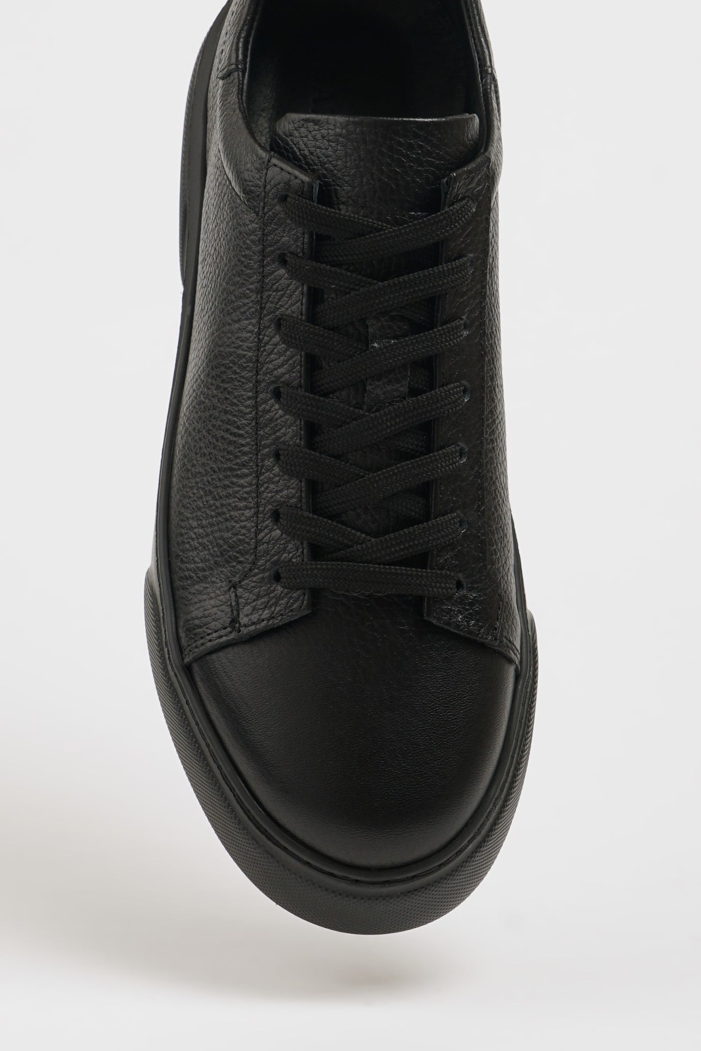 Black Leather Casual Sneakers