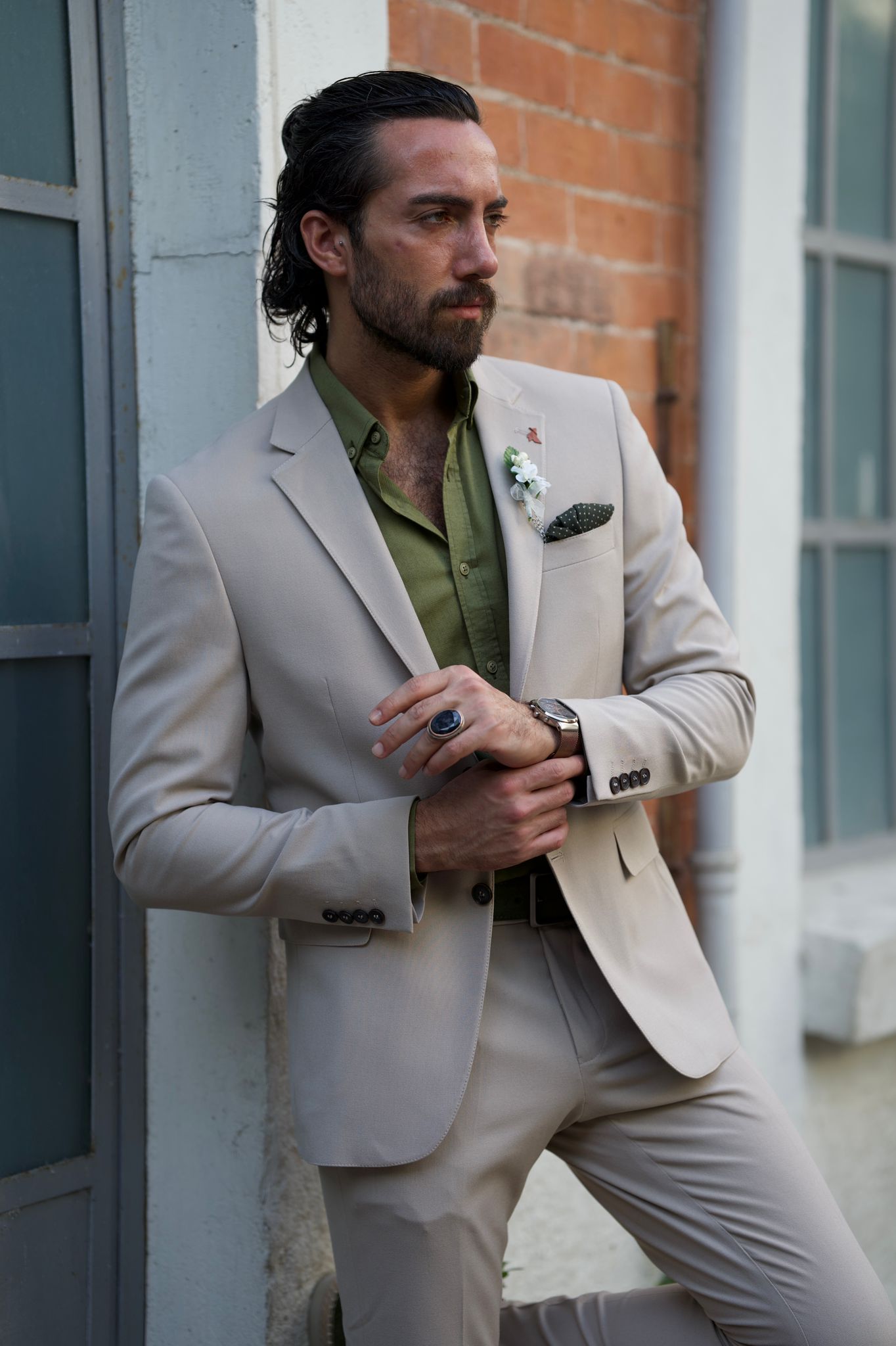 Slim-fit 2-piece Beige suit