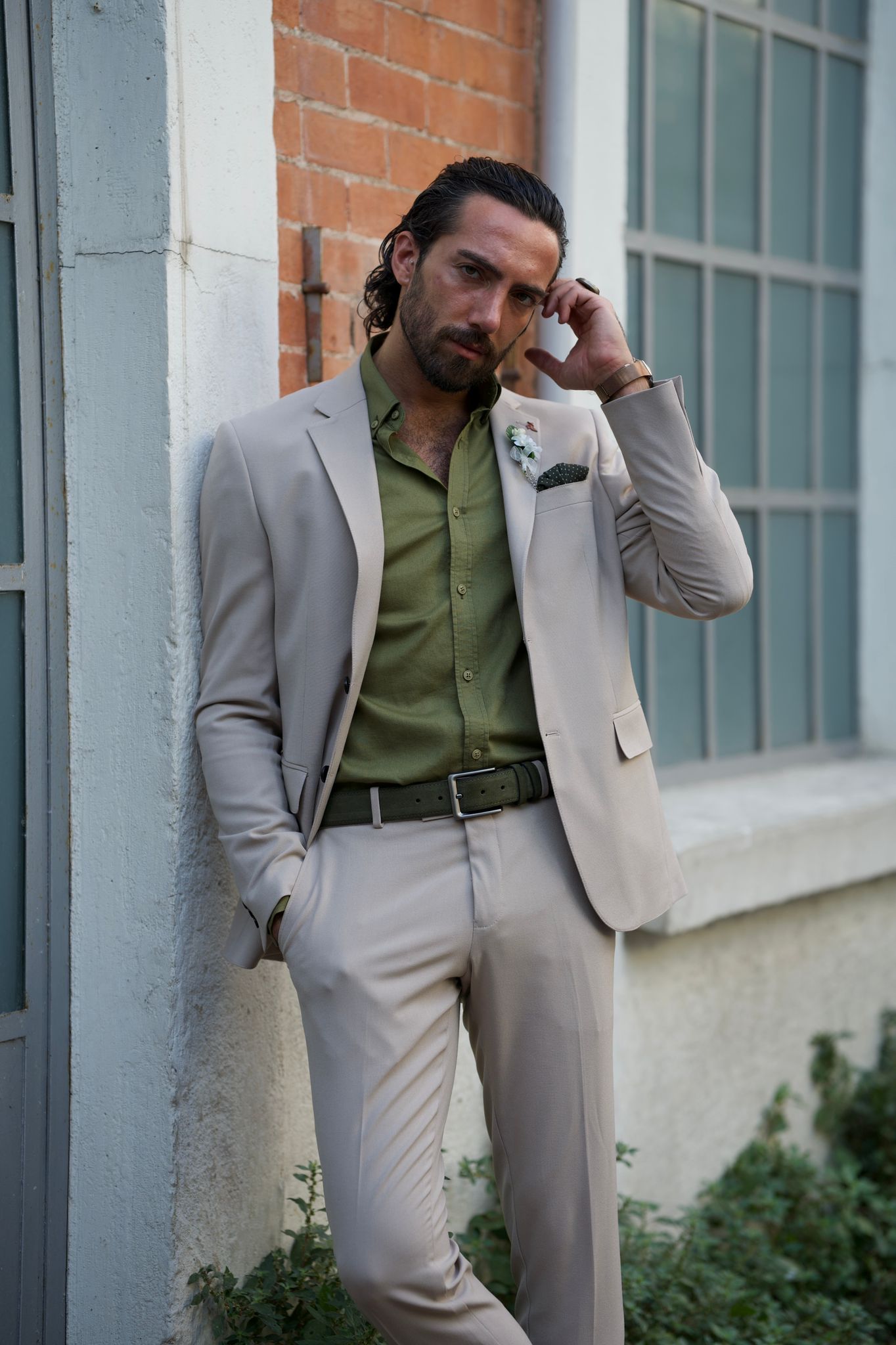 Slim-fit 2-piece Beige suit